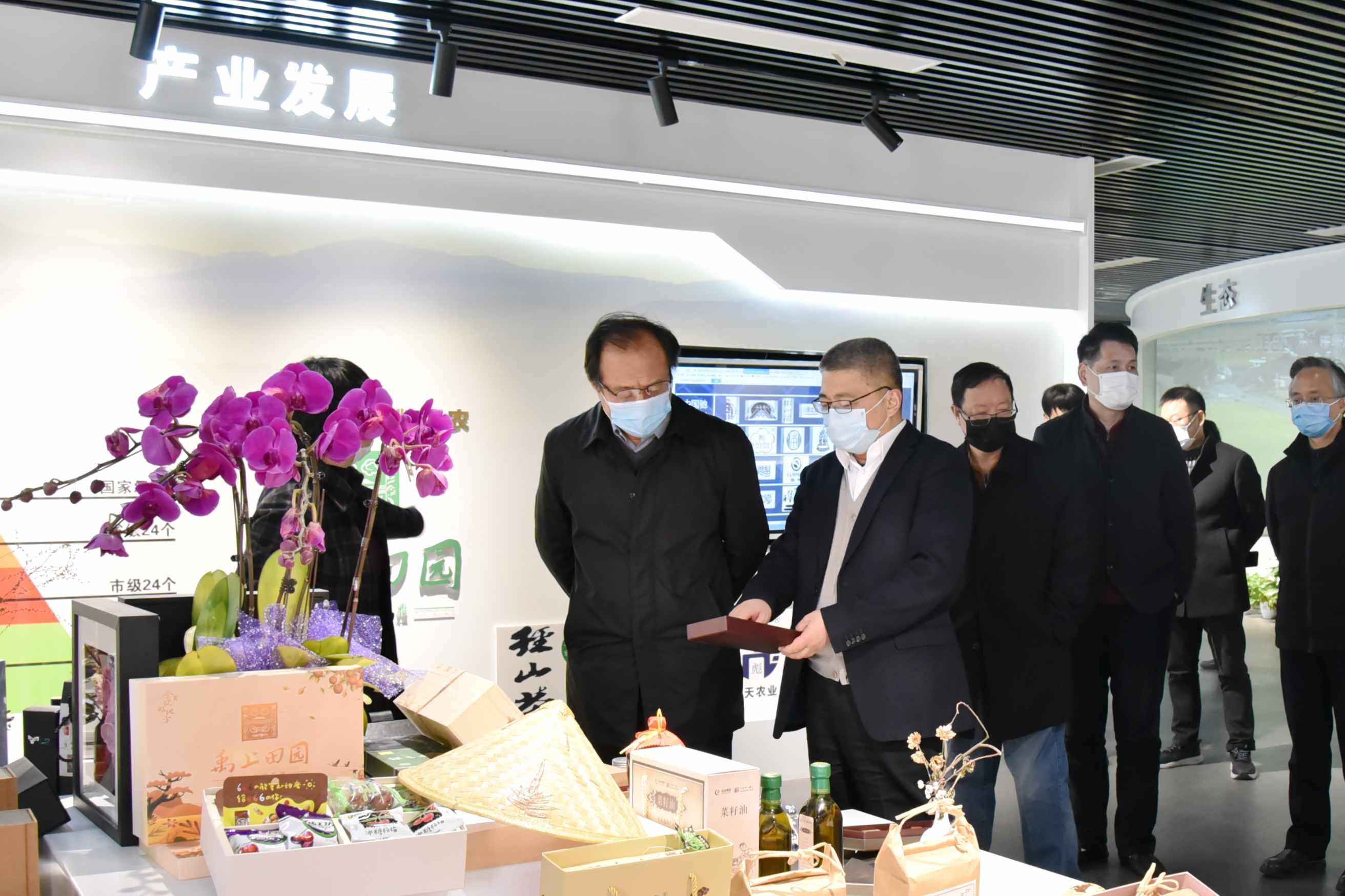 Э鸱ǡϯһе̫tyc7111ccֲ